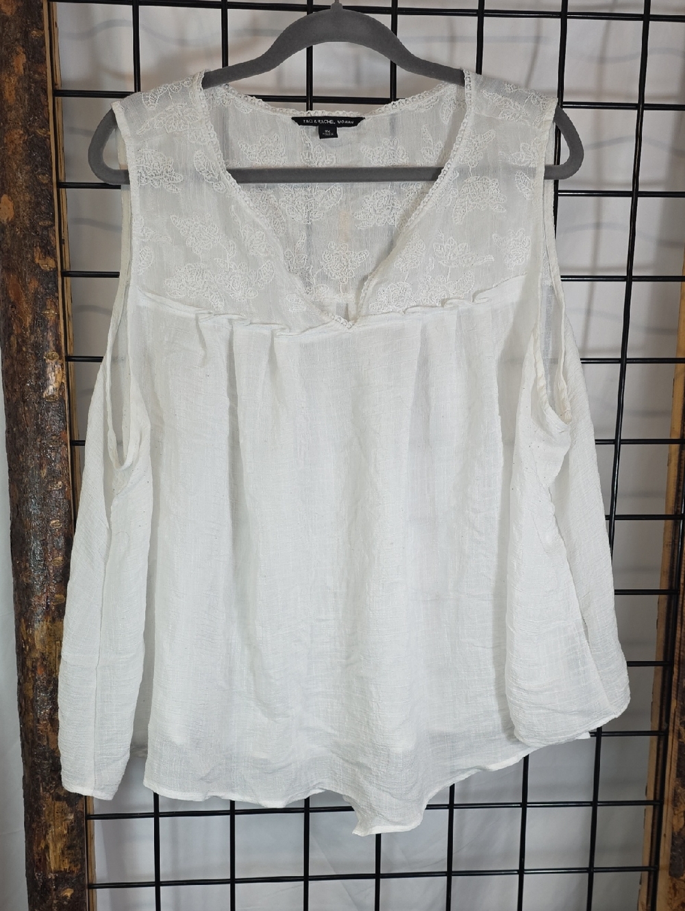 Zac & Rachel White Embroidered Cold-Shoulder Blouse